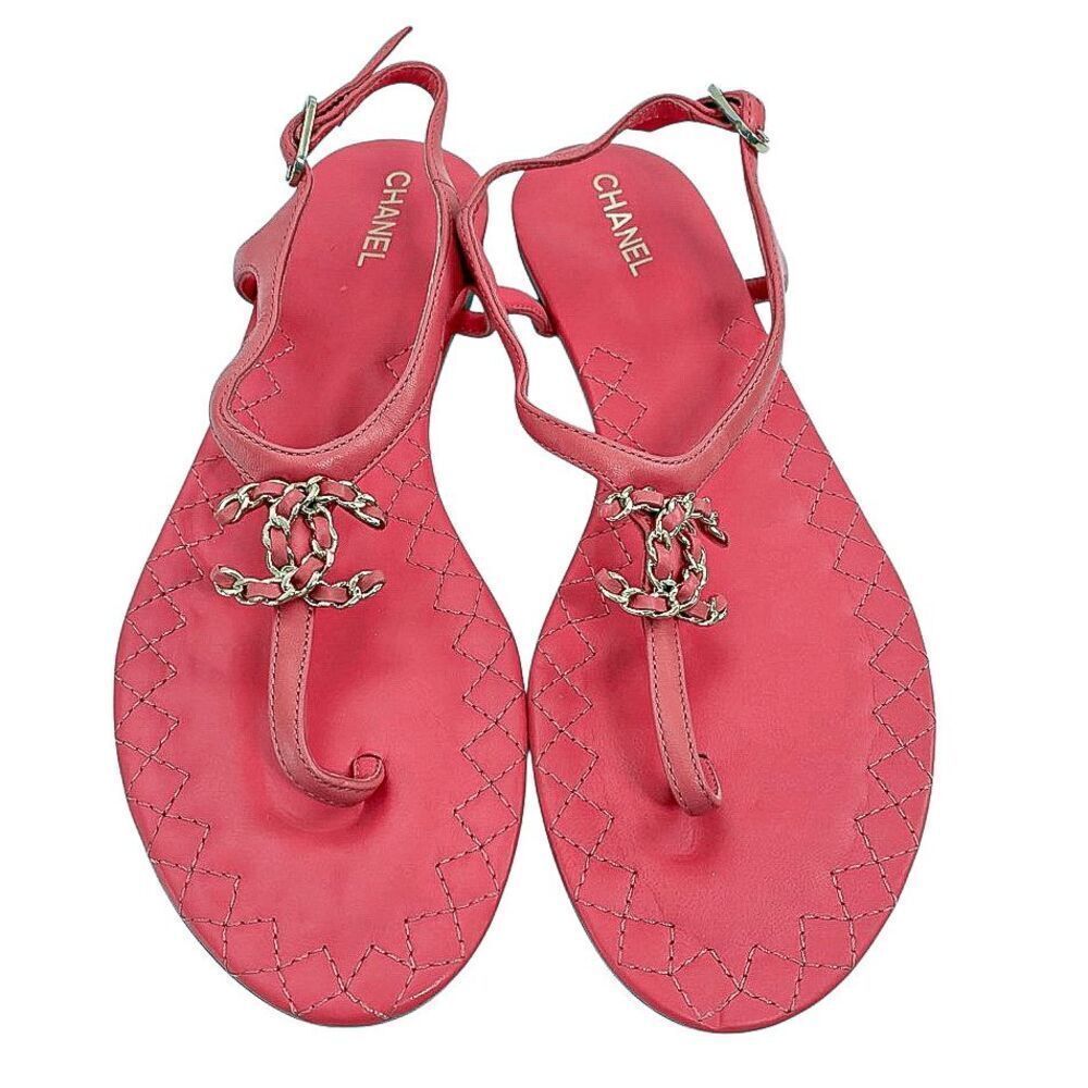 Chanel Interlocking C Pink Leather Thong Flat Sandals Gold Chain Detail EU 38 - Picture 2 of 10